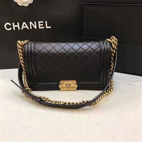 chanel boy bag 10 price|Chanel leboy price.